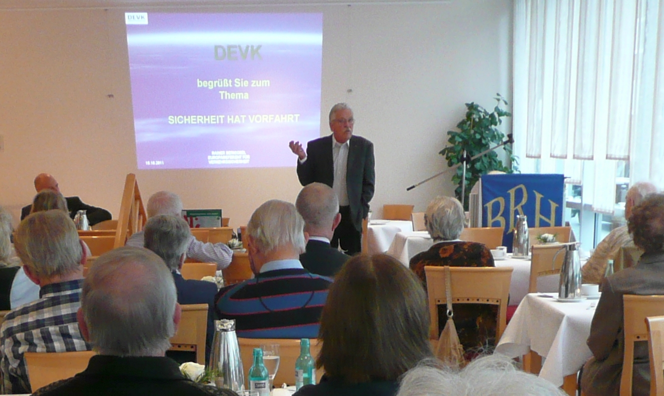 Rainer Bernickel informiert BRH-Senioren